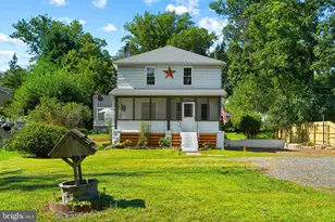 21 Perkiomen Ave, Spring Mount, PA 19478 - Photo 1