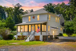 21 Perkiomen Ave, Spring Mount, PA 19478 - Photo 5