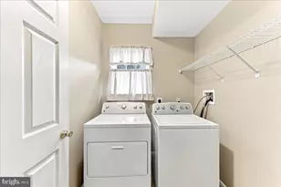 423 Larchwood Dr, Royersford, PA 19468 - Photo 19