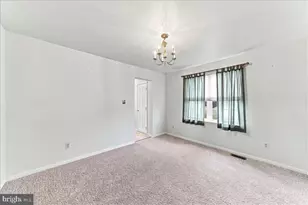 423 Larchwood Dr, Royersford, PA 19468 - Photo 13