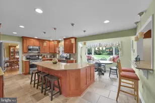847 Clover Dr, North Wales, PA 19454 - Photo 5