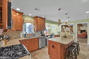 847 Clover Dr, North Wales, PA 19454 - Photo 9
