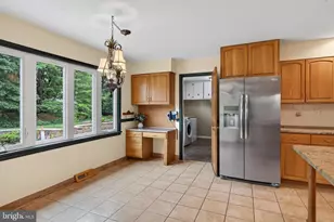 1381 Sumneytown Pike, Lansdale, PA 19446 - Photo 9