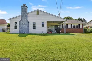 3013 Cottage Ln, East Norriton, PA 19401 - Photo 7