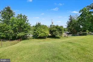 3013 Cottage Ln, East Norriton, PA 19401 - Photo 11