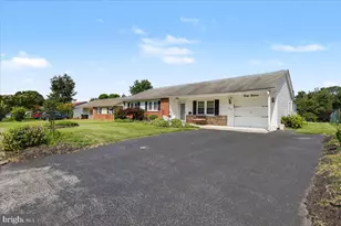 3013 Cottage Ln, East Norriton, PA 19401 - Photo 5