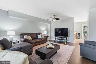 227 Lawndale Ave, King of Prussia, PA 19406 - Photo 9
