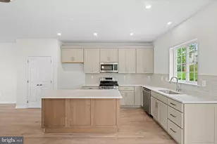 306 E Sawyer Ct, Royersford, PA 19468 - Photo 19