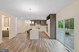1045 Oak Ridge Dr, Horsham, PA 19044 - Photo 19