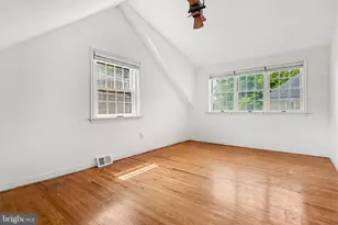 22 Carriage Ln, Norristown, PA 19401 - Photo 29