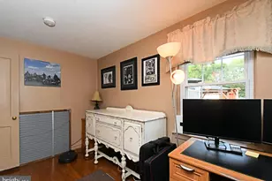 1031 Cardinal Rd, Norristown, PA 19403 - Photo 33