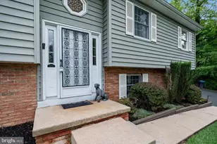 2161 Hollyberry Ct, Pottstown, PA 19464 - Photo 3