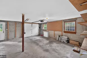 2161 Hollyberry Ct, Pottstown, PA 19464 - Photo 37