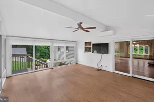 2161 Hollyberry Ct, Pottstown, PA 19464 - Photo 15
