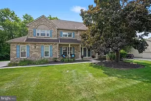 970 Clover Ct, Blue Bell, PA 19422 - Photo 3