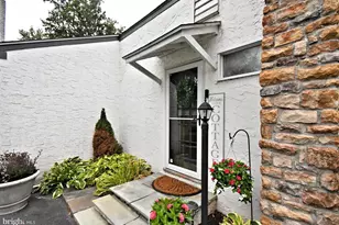 2828 Leon, Audubon, PA 19403 - Photo 5