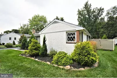 2828 Leon, Audubon, PA 19403 - Photo 3