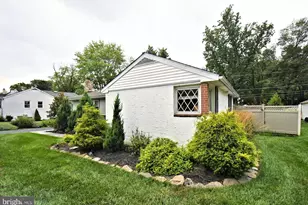 2828 Leon, Audubon, PA 19403 - Photo 3