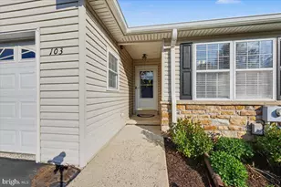 103 Madison Ct, Royersford, PA 19468 - Photo 3