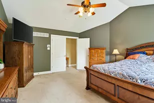 404 Maple Glen Cir, Schwenksville, PA 19473 - Photo 25