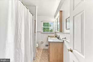 733 S Park Ave, Audubon, PA 19403 - Photo 23