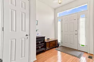 381 Manor Cir, Harleysville, PA 19438 - Photo 3