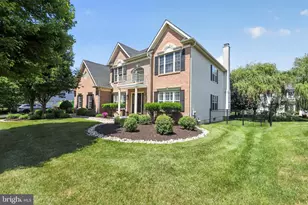 121 Avondale Dr, North Wales, PA 19454 - Photo 1