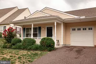 264 E Harmony Dr, Pottstown, PA 19464 - Photo 3