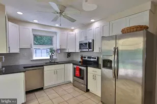 26 Edgemoor Rd, Cheltenham, PA 19012 - Photo 3