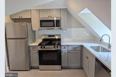 25 Jones Avenue #2ND FLOOR, Flourtown, PA 19031 - Photo 3