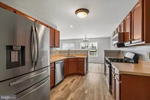 917 Carrington Dr, Red Hill, PA 18076 - Photo 13