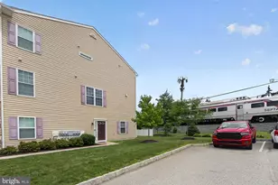 1047 Chapman Cir, Hatfield, PA 19440 - Photo 31