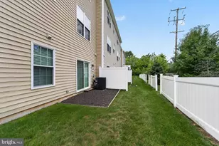 1047 Chapman Cir, Hatfield, PA 19440 - Photo 33