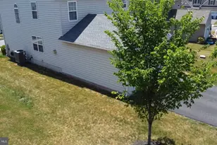 2114 Larkspur Ct, Pennsburg, PA 18073 - Photo 35