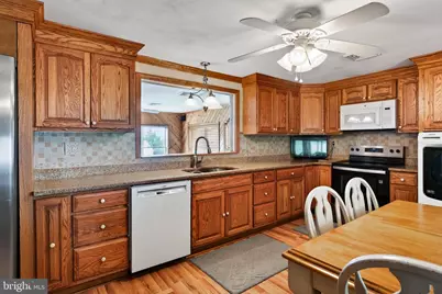 839 Hollow Road, Phoenixville, PA 19460 - Photo 17