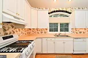 2 Whitefield Dr, Lafayette Hill, PA 19444 - Photo 11