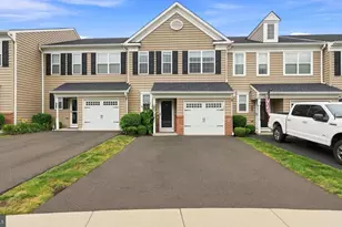 319 W Hamlin Ave, Telford, PA 18969 - Photo 1