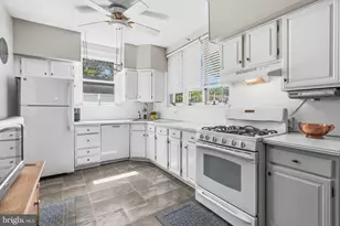 50 S Wakefield Rd, West Norriton, PA 19403 - Photo 15