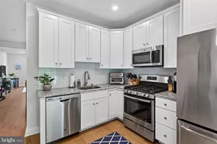123 Colwell Ln, Conshohocken, PA 19428 - Photo 11