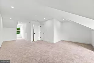 207 W 8th St, Bridgeport, PA 19405 - Photo 15