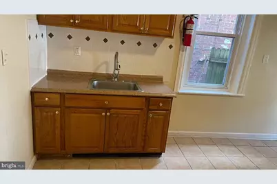247 E Oak Street, Norristown, PA 19401 - Photo 7