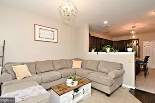2152 Danville Dr, Pennsburg, PA 18073 - Photo 5