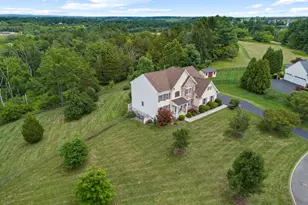 2124 Arbordale Cir, Schwenksville, PA 19473 - Photo 5