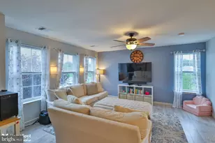 3059 Goshen Dr, Pennsburg, PA 18073 - Photo 7