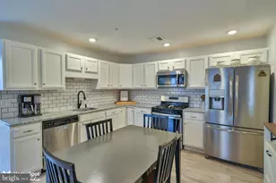 3059 Goshen Dr, Pennsburg, PA 18073 - Photo 13