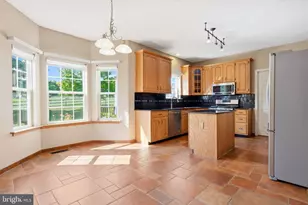 1062 Kingscote Dr, Harleysville, PA 19438 - Photo 9