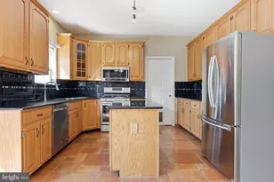 1062 Kingscote Dr, Harleysville, PA 19438 - Photo 11