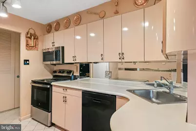 1001 City Avenue #E-210, Wynnewood, PA 19096 - Photo 13