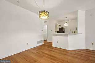 113 Dresher Woods Dr, Dresher, PA 19025 - Photo 11