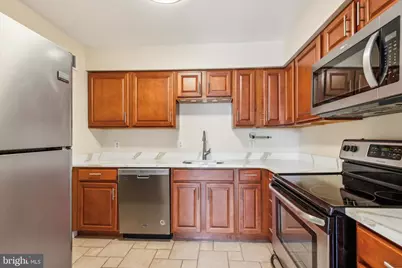 1112 Whitpain Hls Hills, Blue Bell, PA 19422 - Photo 5